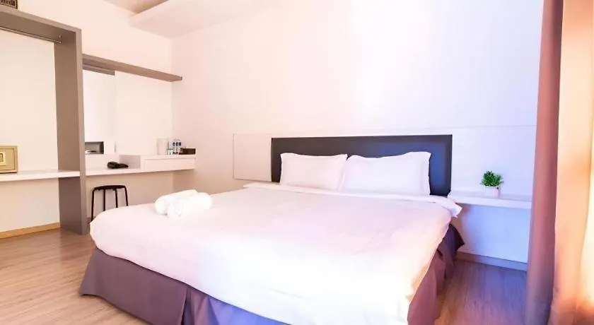 Hotel Zamburger Plaza Mahkota Malacca 2*,